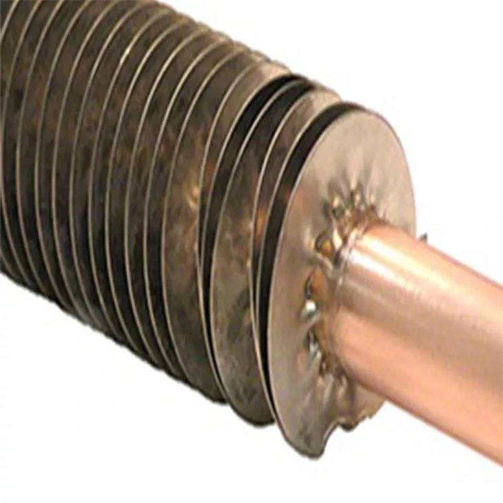 Los tubos con aletas de aluminio se utilizan en intercambiadores de calor Los tubos con aletas de aluminio se utilizan en intercambiadores de calor